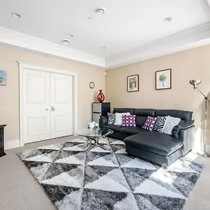Holiday home Cozy 3-bedroom In 